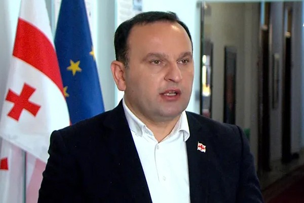 პაატა მანჯგალაძე: კალაძემ საქართველო დაადანაშაულა ომის დაწყებაში, გლობალურ სამიტზე, ღარიბაშვილმა უკრაინა, ვერ გავარკვიე კალაძე უფრო მავნებელია, ღარიბაშვილი თუ კობახიძე