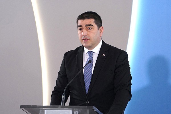 შალვა პაპუაშვილი „საერთაშორისო გამჭვირვალობის“ საკანონმდებლო ინიციატივაზე: ცინიზმის პიკია, როცა ორგანიზაციამ, რომელმაც ყველაფერი გააკეთა ყალბი კამპანიის წარმოებით ჩაეგდო გამჭვირვალობის შესახებ კანონპროექტი, ახლა თავად ითხოვს გამჭვირვალეობას