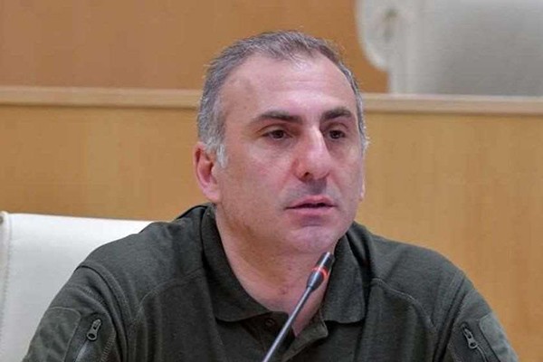 ალეკო ელისაშვილი: ახლა რომ რაიმე ბლოკი შევქმნათ და გავერთიანდეთ, რა ვქნათ? ხელი ჩავკიდოთ და ხორუმი ვიცეკვოთ, თუ ზილინა?! რატომ უნდა შევიკრიბოთ, მაგალითად „ლელოს“ გარშემო?!