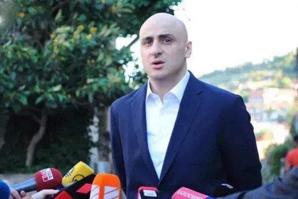 ნიკა მელია ზურაბ ჯაფარიძეზე თავდასხმაზე: ამას არც კაცობასთან, არც ქრისტიანობასთან, არც ეროვნულობასთან და არც ევროპულობასთან არაფერი აქვს საერთო