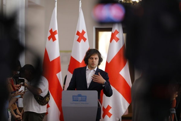 ირაკლი კობახიძე დეოლიგარქიზაციის კანონზე: ჩვენ არ გვჭირდება ეს კანონი, ეს არ არის ჩვენი არც თვითმიზანი, არც ინტერესი, თუ ამ მიზანს მოხსნიან 12 პუნქტიდან, კანონი აღარ ამოქმედდება