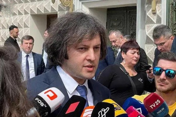 ირაკლი კობახიძე: რაც შეეხება სააკაშვილის 600-დღიან ფარსს მისი 600-ჯერ გარდაცვალების შესახებ, დადასტურდა, რომ ის მართლაც ფარსია და არავითარ სასწაულთან არ ჰქონდა საქმე
