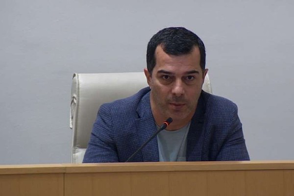 დაჩი ბერაია გიორგი მსხილაძეს: „ნაცმოძრაობის“ მოღალატეობრივი ქმედებების საფუძველზე გაქვთ თუ არა მათი მხრიდან კონსენსუსის, ან სახელმწიფოსთვის სასარგებლო ნაბიჯების გადადგმის მოლოდინი?