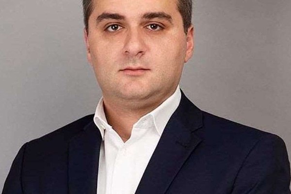 ადვოკატი: საქმეში ბიძინა ივანიშვილის მიერ კრედიტის უზრუნველყოფასთან დაკავშირებით წარმოდგენილია სხვადასხვა მტკიცებულება, მე შთაბეჭდილება მრჩება, რომ ამ უცხოელმა ადვოკატმა ან არ იცის საქმის მასალები, ან იტყუება