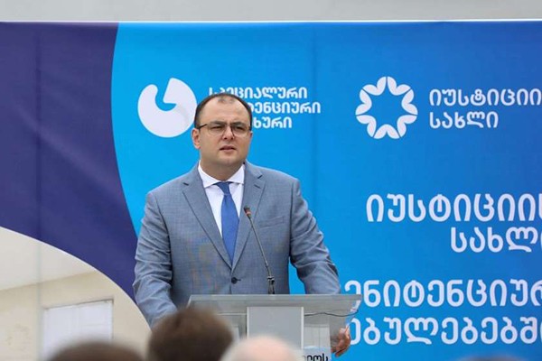 რატი ბრეგაძე: პოლონელი ექიმების კლინიკაში კვლავ შეშვების საკითხი თუ დადგება, ვერ მივიღებთ დადებით გადაწყვეტილებას, ვიდრე არ გვექნება ინფორმაცია, რა მიზანს ემსახურებოდა სამედიცინო ნორმებთან შეუსაბამო ქმედება