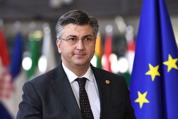 ანდრეი პლენკოვიჩი: საქართველოს აქვს ამბიცია, გახდეს ევროკავშირისა და ნატოს წევრი და ჩვენ მხარს ვუჭერთ ამ მისწრაფებებს, იმედი მაქვს, რომ საქართველოსთან მიმართებაში ევროკავშირში გაწევრიანების გზაზე გვექნება წინსვლა