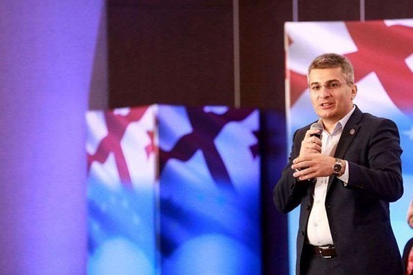 მამუკა მდინარაძე ხაბეიშვილი -ვაშაძის გაერთიანებაზე: ვერანაირი თეორიული გათვლითაც კი, ჯამურად ვერ უახლოვდებიან იმ შედეგს, რაც დღეს აქვს რეიტინგში „ქართულ ოცნებას“, ამიტომ, მათი ყველა მცდელობა საბედნიეროდ იქნება უშედეგო