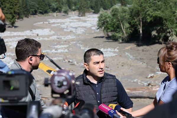 შალვა პაპუაშვილი: თანხების შეგროვების არანაირი საჭიროება არ არის, ყველაფერზე ზრუნავს სახელმწიფო  - ერთადერთი, რაც დღეს საზოგადოებას სჭირდება, ეს არის თანადგომა და ჩვენი მაშველების გულშემატკივრობა 