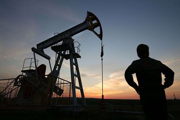 Bloomberg: დასავლური კომპანიები რუსულ ნავთობს დიდი შვიდეულის მიერ დაწესებულ ზღვრულ ფასზე ძვირად ყიდულობენ