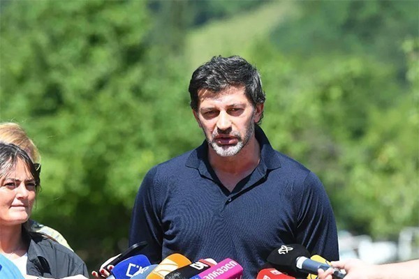 კახა კალაძე: ქვეყანაში გვყავს უცხოური გავლენის აგენტები, რომლებიც პოლიტიკურ პარტიებად გვევლინებიან