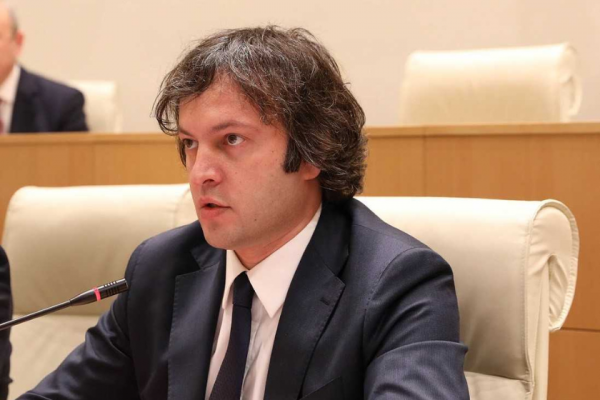ირაკლი კობახიძე: სალომე ზურაბიშვილს აქვს დავალება, ოდნავ მაინც გაამაგროს რადიკალური ოპოზიცია, ამას ემსახურება როგორც პოლიტიკოსებთან, ასევე შესაბამის „ენჯეოებთან“ შეხვედრებიც