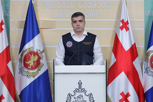 შინაგან საქმეთა სამინისტრომ „ქურდულ სამყაროსთან“ კავშირში მყოფი 13 პირი დააკავა, ხოლო 2 „კანონიერ ქურდს“ ბრალი დაუსწრებლად წარედგინა