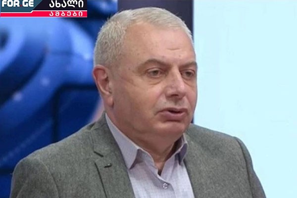 ზაალ ანჯაფარიძე სალომე ზურაბიშვილზე: უნიჭოდ ცდილობს კელი დეგნანის უბადრუკ იმიტირებას,  როდესაც ეროვნული ბანკის კონსტიტიტუციურ გადაწყვეტილებას 