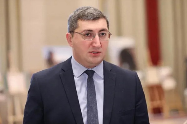 გიორგი კაკაურიძე: ოთარ ფარცხალაძის რელიგიური საქმიანობით არ დავინტერესებულვარ - მე რომ შენობა ავაშენო და ეკლესია დავარქვა, ეკლესია არ იქნება! თუ ეს არის შენობა, რასაც მინდა დავარქმევ - მაშინ დაიბეგრება, ხოლო თუ ეკლესიაა, არ დაიბეგრება!