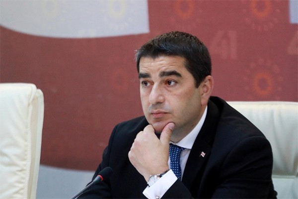 შალვა პაპუაშვილი: პრეზიდენტის ვიზიტები დამაზიანებელია - ნაცვლად იმისა, რომ საქართველოსთვის სტატუსის მინიჭებაზე უპირობო განცხადებები მოგვესმინა, საყვედურნარევი განცხადება მოვისმინეთ, რომ საქართველომ რუსეთს სანქციები უნდა დაუწესოს