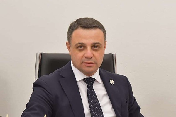 ალუდა ღუდუშაური: გაიყარნენ ხაბეიშვილი და მელია, შეიყარნენ ვაშაძე-ხაბეიშვილი. მათი ეს დაწყვილება თუ ქორწინება არაა საინტერესო ხალხისა და ქვეყნისთვის