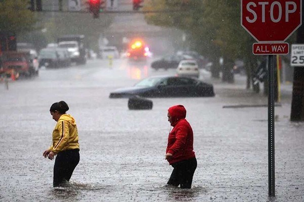 CNN: ძლიერი წვიმის გამო, ნიუ-იორკში საგანგებო მდგომარეობა გამოცხადდა