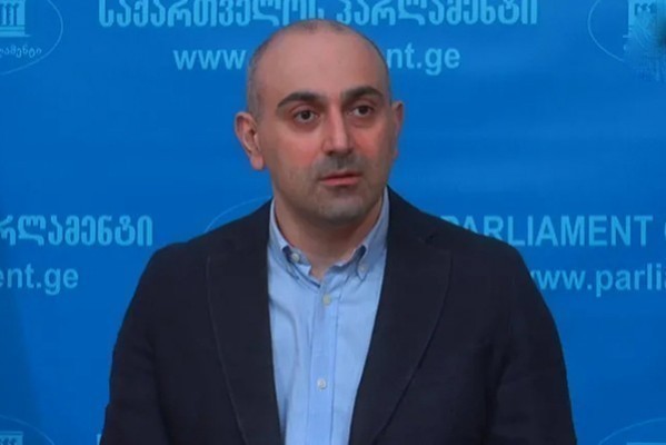 ალექსანდრე რაქვიაშვილი: 