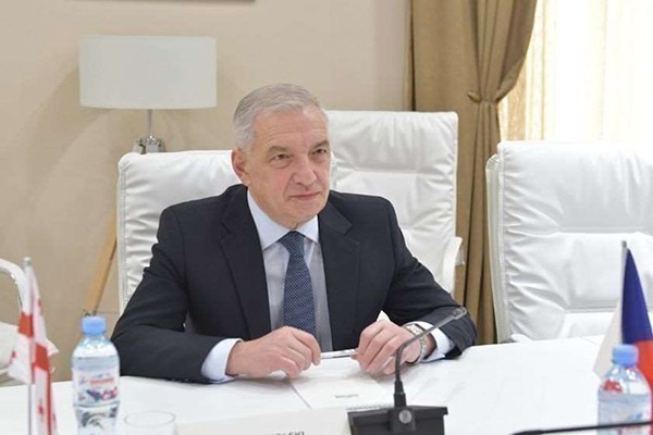 გია ვოლსკი: არანაირი შეთანხმება რუსეთსა და აფხაზეთს შორის არ არსებობს, ეს არის გარკვეული ფორმალობა, ხანდახან საშუალებას მისცემენ ხოლმე ბჟანიას, რომ დაელაპარაკოს ვინმეს მაღალ დონეზე, მათ შორის პრეზიდენტს