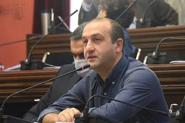 იაგო ხვიჩია: ბატონი კობახიძე საკუთარ კონსტიტუციას ძალიან ცუდად ეპყრობა - სალომე ზურაბიშვილის იმპიჩმენტი რომ ვერ შედგეს, არ გამიკვირდება ბოლოს თქვან, ვხუმრობდით ჩვენ ასეო
