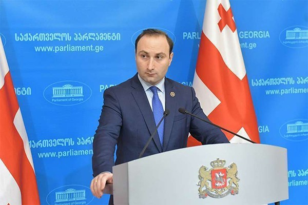 ვენეციის კომისიის რეკომენდაცია იუსტიციის უმაღლესი საბჭოს ფუნდამენტური რეფორმის შესახებ მით უფრო ბუნდოვანია, რამდენადაც ამ კომისიამ 2017-18 წლების დასკვნებში, იუსტიციის უმაღლესი საბჭოს მარეგულირებელი კანონმდებლობა უაღრესად დადებითად შეაფასა