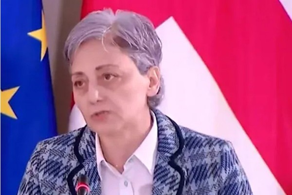მაია კოპალეიშვილი: დასკვნა არის ტენდენციური, საკონსტიტუციო სასამართლო მთლიანად შევიდა პოლიტიკურ პროცესში - დასაბუთებაში ძირითად არგუმენტებს აკეთებს ხედვაზე, იმედი აქვს, რომ შესაძლოა პარლამენტმა არ მიიღოს საბოლოო გადაწყვეტილება
