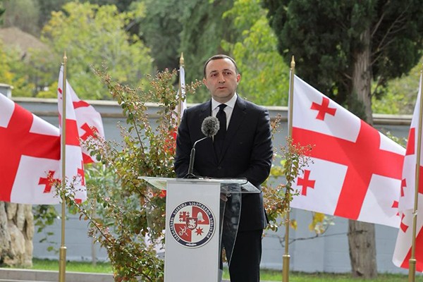 ირაკლი ღარიბაშვილი: ვეტერანი სამშობლოს დამცველი, სამშობლოსთვის თავდადებული, თავგანწირული ადამიანია, რომელიც იცავდა და იცავს ჩვენს ქვეყანას. ქედს ვიხრი თითოეული ვეტერანის წინაშე
