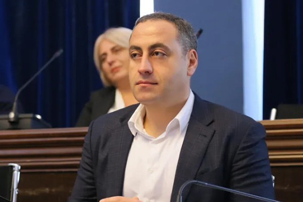 გიორგი ვაშაძე: რაც ახლა ხდება, არის შოუ, სპეცოპერაცია, რომ სალომე ზურაბიშვილი პროდასავლელ ლიდერად წარმოაჩინონ, პრორუსული „ქართული ოცნების“ ფონზე და ივანიშვილმა ახალი პოლიტიკური პროექტი შექმნას