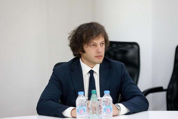 ირაკლი კობახიძე: როდესაც სალომე ზურაბიშვილი გაურბის შეკითხვას- არსებული მოცემულობით, საქართველო იმსახურებს თუ არა კანდიდატის სტატუსს, ეს იმის ლუსტრაცია, რომ ის მუშაობს კანდიდატის სტატუსის წინააღმდეგ