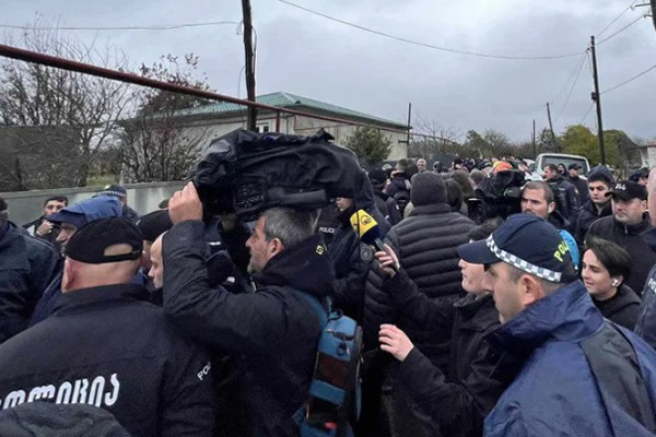 საჩხერეში, სოფელ ჭორვილაში „ნაციონალური მოძრაობის“ წარმომადგენლების გამოჩენას ხმაური და დაპირისპირება მოჰყვა