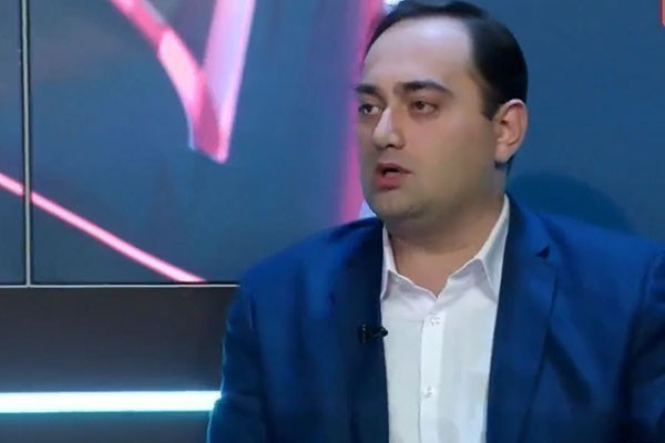 ზურაბ ქადაგიძე: ნული რეიტინგის მქონე სალომეს, რომ ღალატის ფორმულა გახარიას და დეგნანის ფრეილინა ლომჯარიას დაუმატებ, რა უნდა მიიღო?