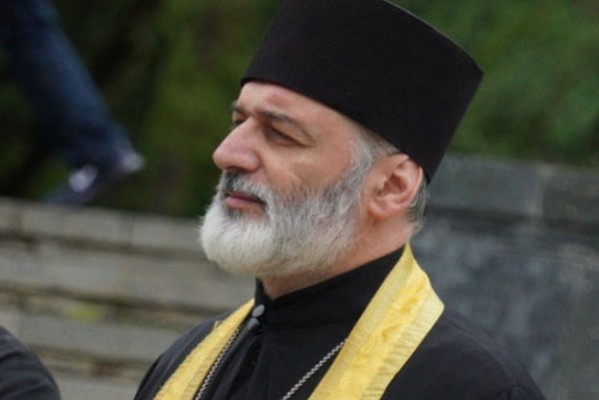 დეკანოზი ანდრია ჯაღმაიძე: „ომი ისეთი თემაა, რომ ყველას ეხება, ჩვენთან ახლოს მიმდინარეობს, ამიტომ არ არის გამორიცხული, რომ სინოდი ამას გამოეხმაუროს“