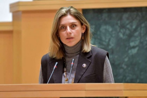 თეონა აქუბარდია აცხადებს, რომ ურსულა ფონ დერ ლაიენის სახელზე წერილი უკვე გაგზავნილია და მასში არ არის არც ერთი ფრაზა, რაზეც სალომე სამადაშვილი საუბრობდა