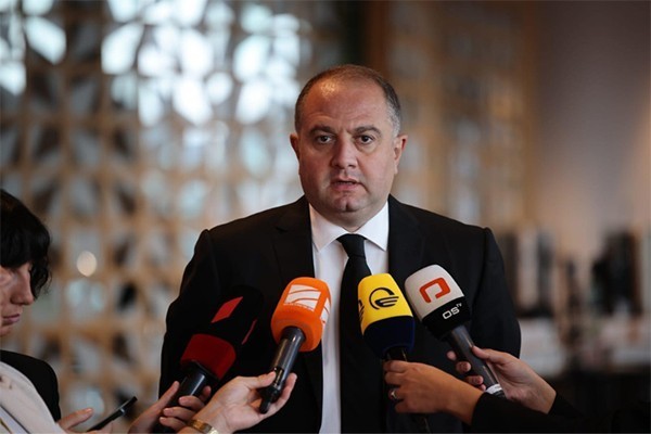 ირაკლი ჩიქოვანი: „ნაციონალური მოძრაობა“ ისეთ დღეშია, არცერთი მანიფესტი არ უშველით