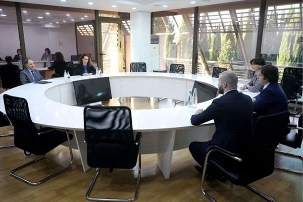 ირაკლი კობახიძე საქართველოში ევროკავშირის ელჩს, პაველ ჰერჩინსკის შეხვდა