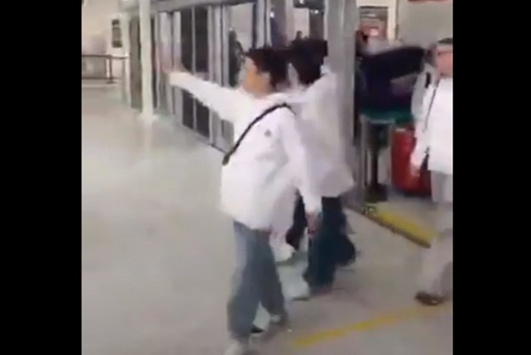 ნახეთ, როგორ დახვდნენ საბავშვო ევროვიზიის ქართველ მონაწილეებს ნიცის აეროპორტში (ვიდეო)