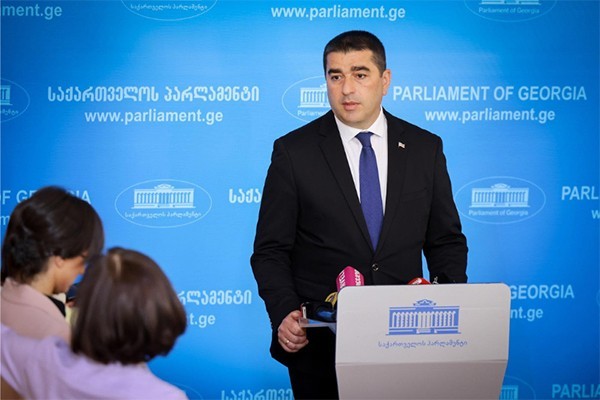 შალვა პაპუაშვილი: „ნაციონალურ მოძრაობაში“ აღნიშნავენ კაცთმოძულე სისტემის ჩამოყალიბების იუბილეს, ამის წარმოჩენა რაღაც დღესასწაულად არის მათი რეჟიმის მსხვერპლთა დაცინვა