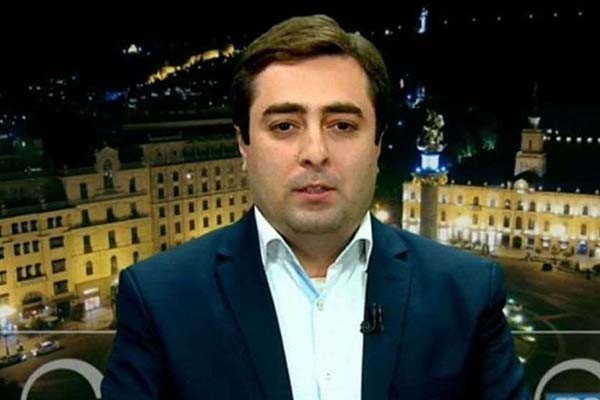 ნიკოლოზ მეტრეველი სასტუმრო “პარაგრაფ თბილისზე”: რატომ არის გასაკვირი, რომ პრემიერ-მინისტრი დაესწრო საზეიმო ღონისძიებას და ბიძინა ივანიშვილს მორიგი კარგი საქმისთვის მადლობა გადაუხადა?!  