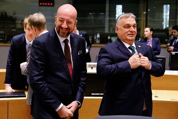 Politico: შესაძლოა შარლ მიშელი ევროპული საბჭოს პრეზიდენტის თანამდებობაზე ვიქტორ ორბანმა ჩაანაცვლოს