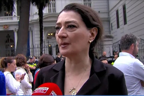 თაკო ჩარკვიანი:  ნიკა მელია დიდი ხნის შეგზავნილი იყო „ნაციონალურ მოძრაობაში“ - მიდიოდა ბრძოლა, წავიყვანთ ამომრჩეველსო, მაგრამ ვერ მიჰყავთ, მიშას ამომრჩეველი მიშასი რჩება!