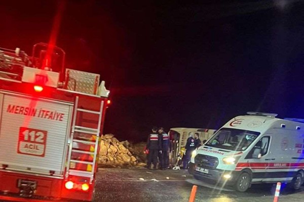 თურქეთში, ავტომაგისტრალზე ავარიის შედეგად სულ მცირე 9 ადამიანი დაიღუპა