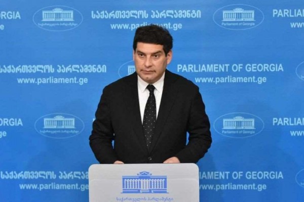ბექა დავითულიანი: 2024 წლის ბიუჯეტის კანონი უკვე ძალაშია შესული, რაც ნიშნავს იმას, რომ მომავალმა მთავრობამ იმ ჩარჩოებში უნდა იმოქმედოს, რომელიც არის შემოთავაზებული