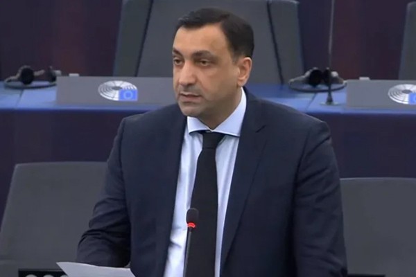 ლევან ბეჟაშვილი: მთავრობის ეს შემადგენლობა მხოლოდ „ქოც-ელიტის“ ინტერესებს წარმოადგენს და არა ხალხის - ჩვენი ნდობა ვერ ექნება