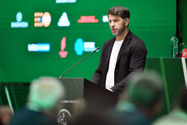 The Guardian-ის ცნობით, 2027 წელს „უეფას“ პრეზიდენტის თანამდებობაზე ალექსანდერ ჩეფერინი შეიძლება ლევან კობიაშვილმა შეცვალოს