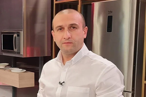 ადეიშვილი რომ ბუნდესტაგში მიიწვიეს, ქართული სასამართლოს შეცდომაა, არავის აინტერესებს, საქართველოს სასამართლომ ვის რა მიუსაჯა, აზრად არავის მოუვა, ამოწმოს გადაწყვეტილებების განაჩენები