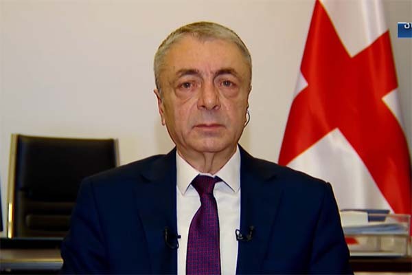 თენგიზ შარმანაშვილი: ყოვლად წარმოუდგენელია, რომ ადამიანები, რომლებიც მონაწილეობდნენ საქართველოს კონსტიტუციის ახალი რედაქციის შემუშავებაში, ახლა გამოდიან ტელევიზიებით და გვესაუბრებიან თუნდაც ვეტინგზე