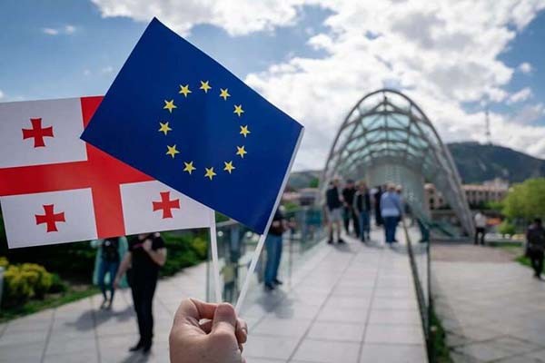 საერთაშორისო პარტნიორები გმობენ საქართველოს ოკუპირებულ ტერიტორიებზე რუსეთის საარჩევნო უბნების განთავსებას