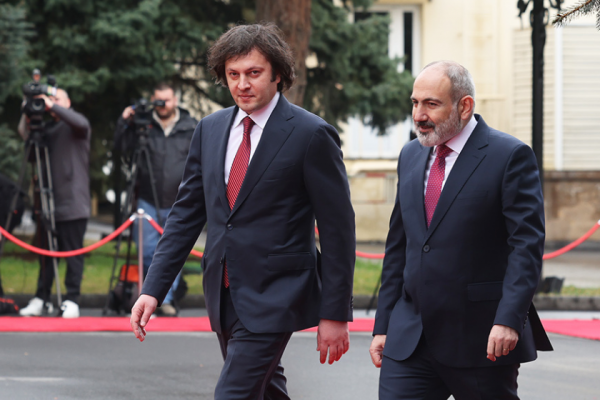 ირაკლი კობახიძე: ჩვენი ქვეყნების მეგობრობა საუკუნეებს ითვლის. ბატონ პრემიერს მადლობა გადავუხადე ჩვენი სუვერენიტეტის მხარდაჭერისთვის და ჩვენი ქვეყნის სახელით დავუდასტურე სომხეთის ტერიტორიული მთლიანობის ურყევი მხარდაჭერა