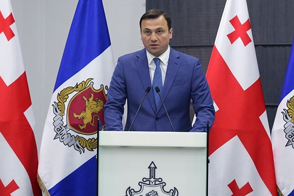 შსს: ბრალდებულმა პირება უკანონოდ მოიპოვეს და კომპიუტერულ სისტემაში ასეულობით პირის პირადი ცხოვრების საიდუმლოს შემცველი ინფორმაცია შეინახეს - ჩანაწერებში ფიგურირებენ საზოგადოებისათვის ცნობილი პირებიც