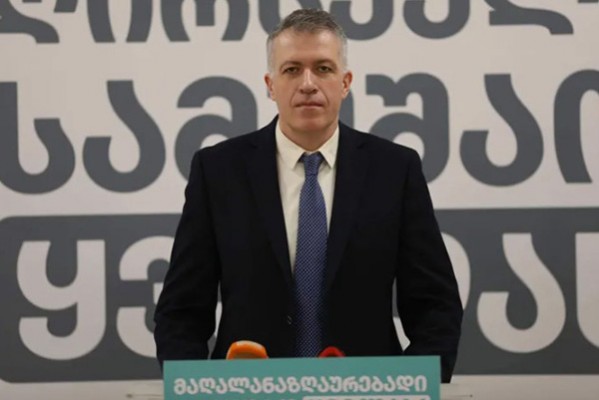 სერგო ჩიხლაძე: კანონი გაუმჯობესებას, გაკეთილშობილებას ან მოდიფიცირებას არ ექვემდებარება, ყველა პუნქტი, მუხლი და წინადადება მავნებლური და რუსულია - უპირობოდ უნდა იქნას გაწვეული